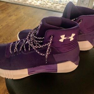Under Armour Basketball sneakers Size 11